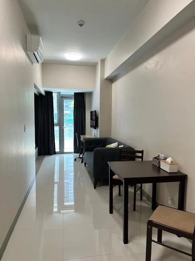 Uptown Parksuites II Taguig 0*,  Philippines