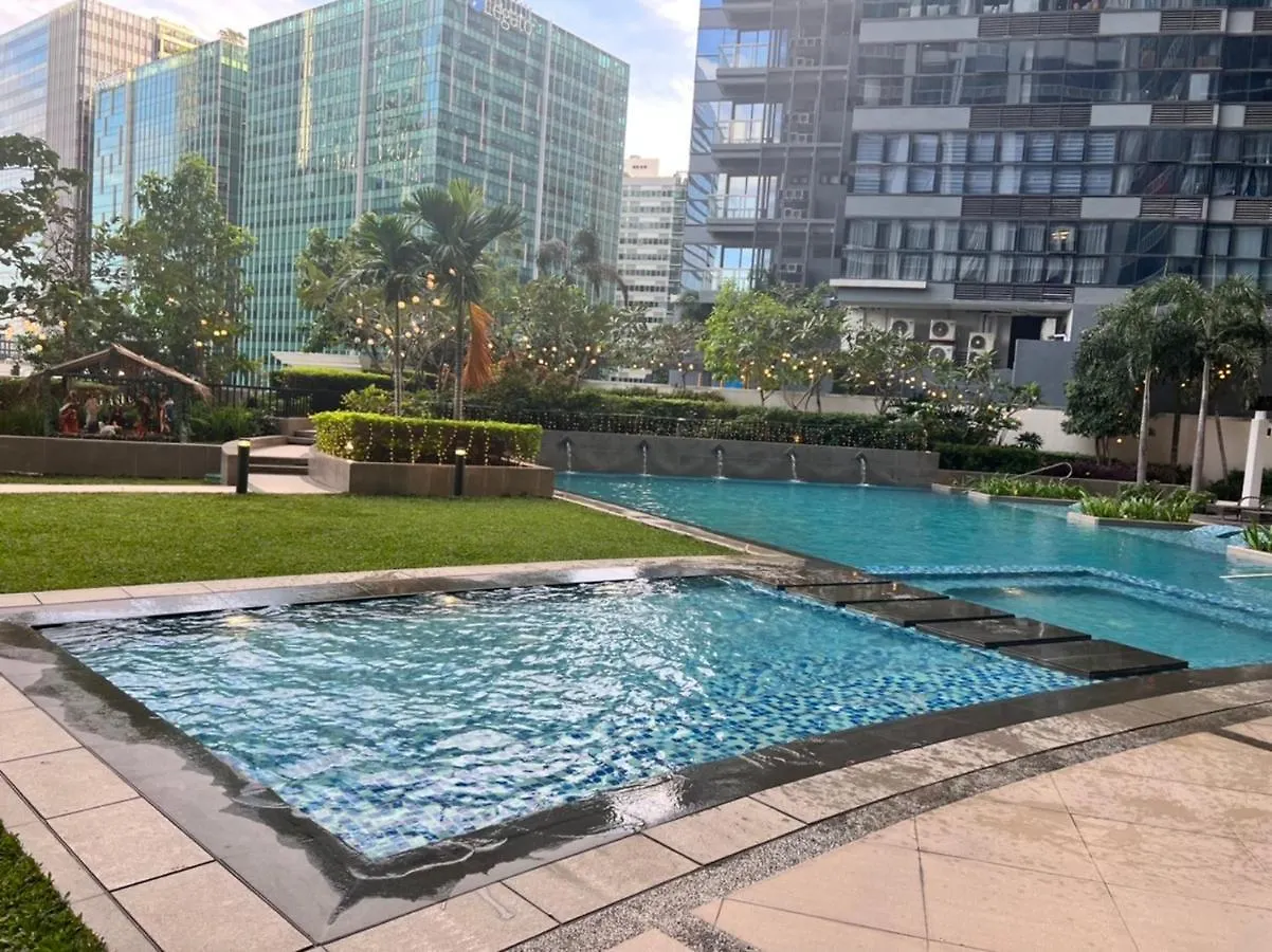 Uptown Parksuites II Taguig 0*,
