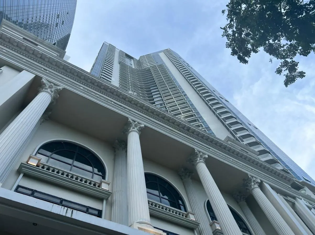 Uptown Parksuites II Taguig Aparthotel